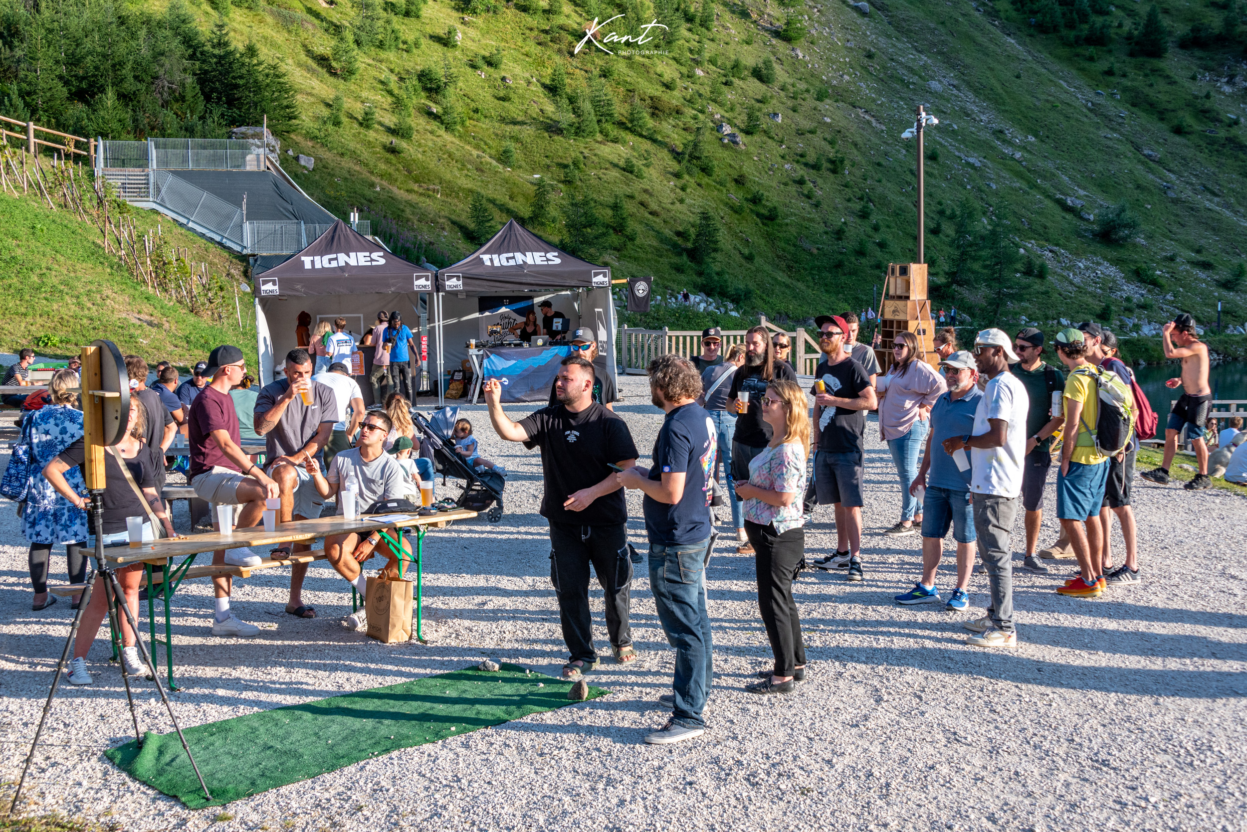 Pétanque et Holy Mountain Soud